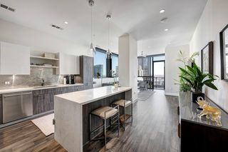1211 Caroline St #1501, Houston, TX 77046