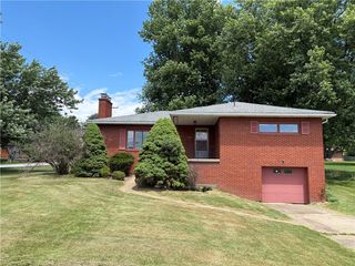 500 Sylvan Dr, Washington, PA 15301