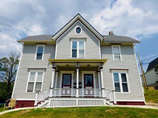 333 Raymond St #2, Elgin, IL 60120