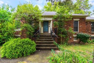 9226 Marlboro Cir, Hurstbourne, KY 40222