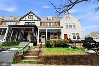 2413 39th St NW, Washington, DC 20007