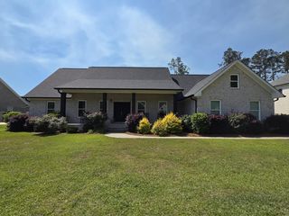 3020 Lowerlake Dr, Sumter, SC 29150
