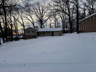 1409 E  Kenton Rd, Dexter, MO 63841