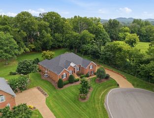 616 Burton Dr, Franklin, TN 37067