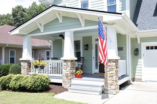 712 Shoals Lake Dr, Fuquay Varina, NC 27526