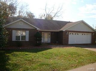 530 Ashbrook Dr #9, Farmington, MO 63640