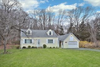 1246 Middletown Ave, Northford, CT 06472