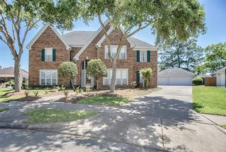 2125 Tipperary Dr, Pearland, TX 77581