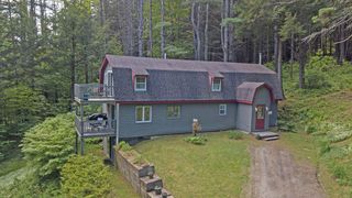 79 Dwight Road, Hartford, VT 05047