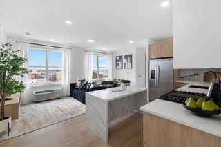 14 Merchant St #5B, Newark, NJ 07105