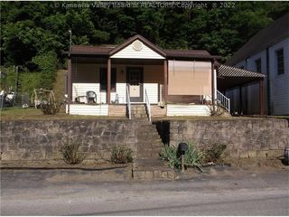 663 Georges Dr, Charleston, WV 25306