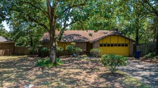 8 Random Oaks Cv, Maumelle, AR 72113