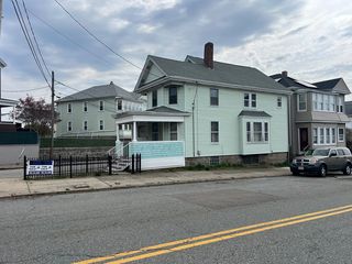 2018 Pleasant St, Fall River, MA 02723