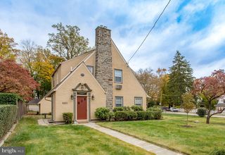 8303 Brookside Rd, Elkins Park, PA 19027