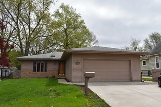 1004 1/2 S  Adelaide St, Normal, IL 61761