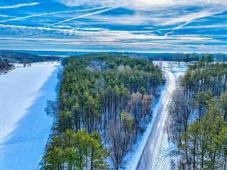Coulee Trl, Roberts, WI 54023