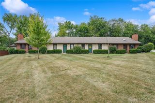 9723 Fairwind Ct, Centerville, OH 45458