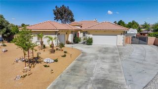 12975 Galewood St, Apple Valley, CA 92308