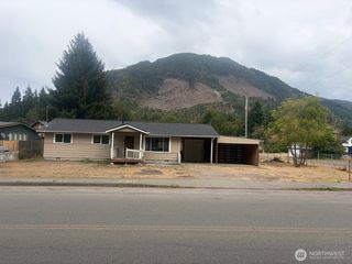 900 Mountain Loop Hwy, Darrington, WA 98241