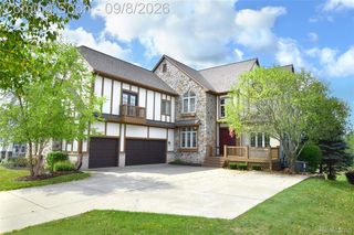 10130 Saint Ives Way, Grand Blanc, MI 48439