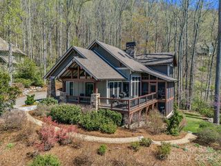 3 Twin Spring Ct, Fairview, NC 28730
