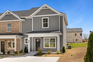 140 Andros Dr, Dalton, GA 30721
