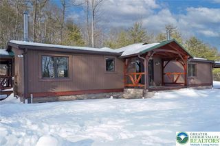 371 Green Tree Dr, Auburn, PA 17922