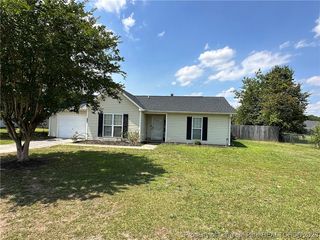 205 Barefoot Rd, Fayetteville, NC 28306
