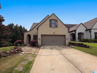 602 Johnnys Cv, Leeds, AL 35094