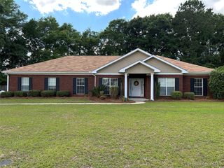 211 Stratford Ln, Enterprise, AL 36330