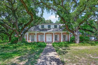7131 Holmsley Ln, Houston, TX 77040