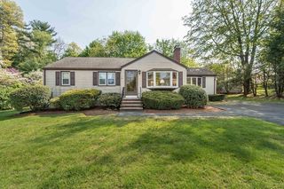 18 Duren Ave, Woburn, MA 01801