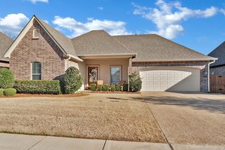 24 Ceaser Cir, Benton, LA 71006