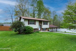 500 Norris Dr, Tazewell, TN 37879