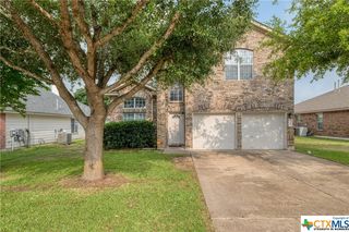 1104 Blewett Dr, Hutto, TX 78634
