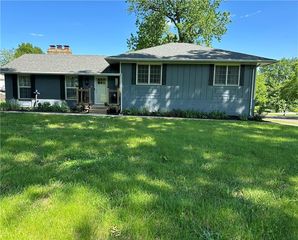 1001 N  Thornton St, Richmond, MO 64085