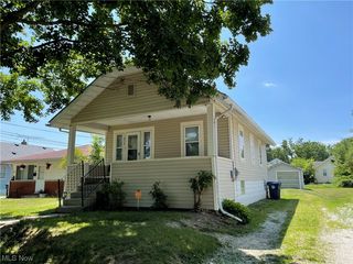 854 Eva Ave, Akron, OH 44306