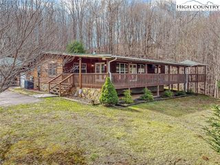 575 Johnson Farms Road, Lansing, NC 28643