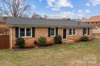 4720 Chapel Grove Rd, Gastonia, NC 28052