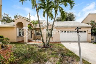 9406 NW 8th Cir, Fort Lauderdale, FL 33324