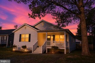 669 Lakeview Dr, Colonial Beach, VA 22443