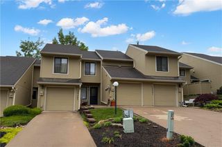 12429 Charlotte St, Kansas City, MO 64146