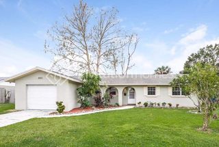 2801 20th Avenue Dr W, Bradenton, FL 34205