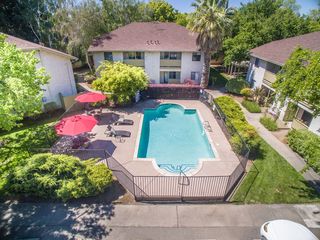 815 Pomona Ave #dee97883a, Chico, CA 95928