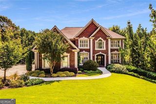 116 Riverview Dr, Suwanee, GA 30024