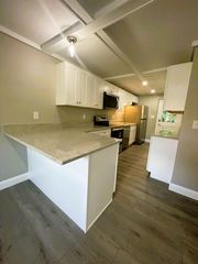 1397 Mendon Rd #12, Woonsocket, RI 02895