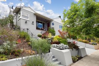 3056 Brookfield Ave, Oakland, CA 94605