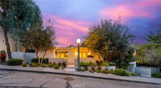 4011 Farmouth Dr, Los Angeles, CA 90027