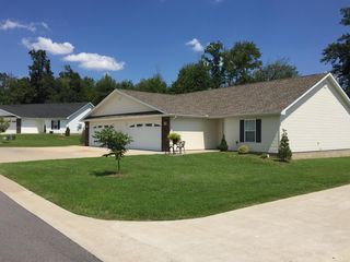 128 Timber Trl, Carterville, IL 62918