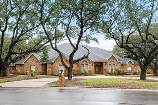 1100 S  Cynthia St, McAllen, TX 78501